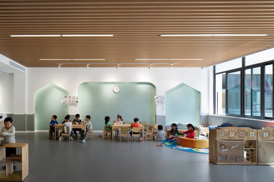 十堰A+自然幼儿园建筑设计/ 迪卡幼儿园设计中心