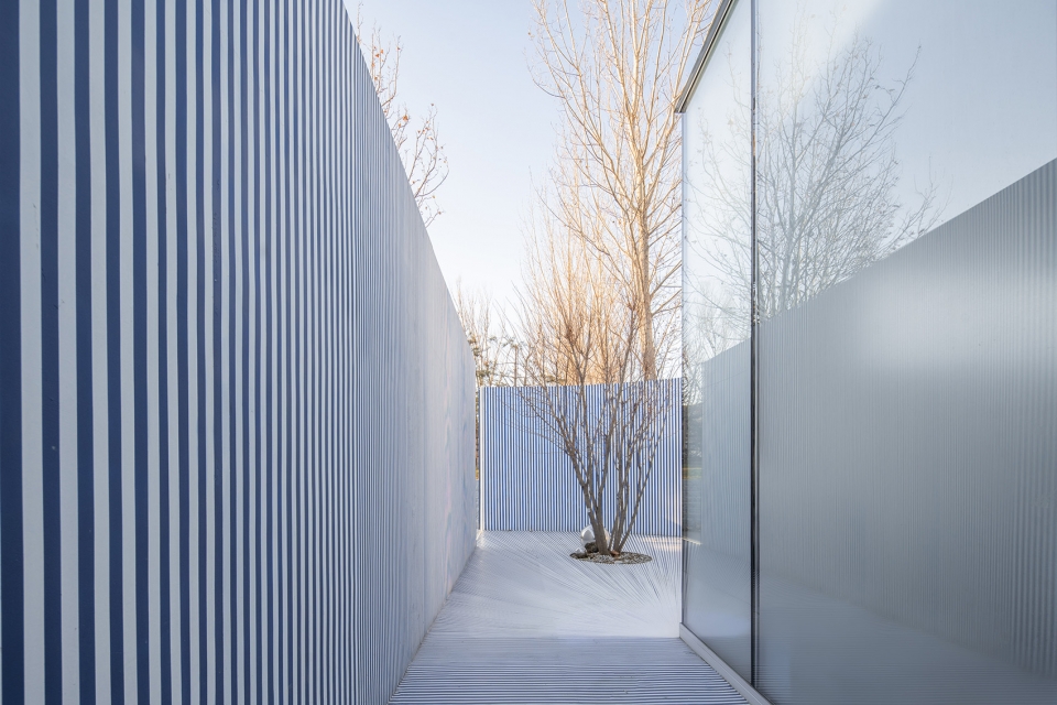 028-striped-house-china-by-wutopia-lab-960x640.jpg
