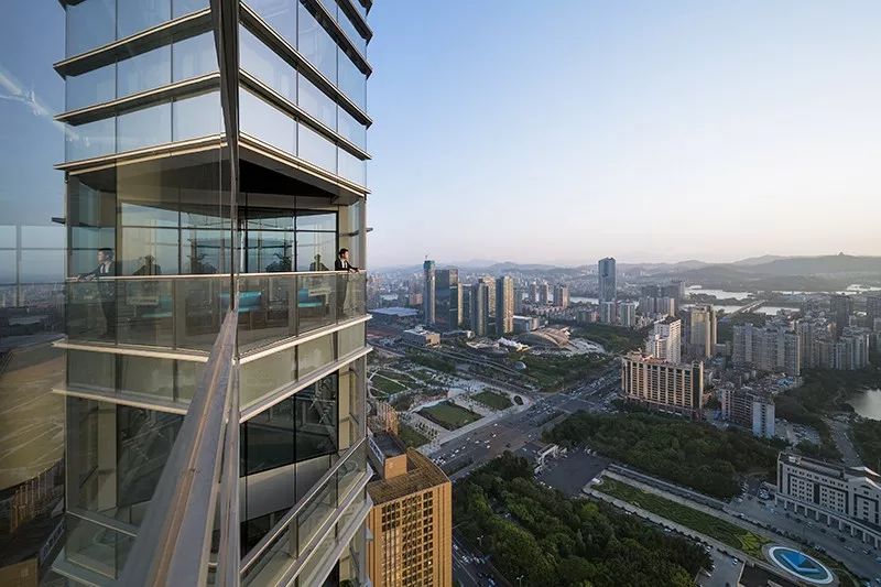 广东惠州佳兆业中心办公楼建筑设计/华森设计