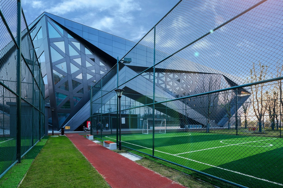 扬州南部新城体育园建筑设计/柏涛设计