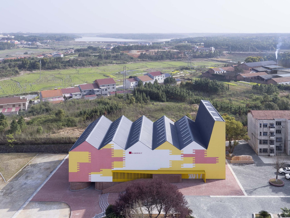 岳阳县第三中学风雨操场兼报告厅建筑设计/SUP素朴建筑工作室