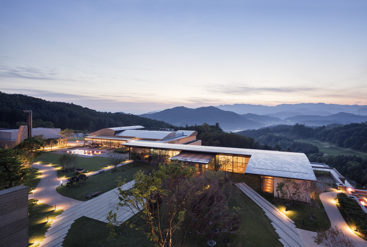 韩国首尔Ananti度假村建筑设计/SKM Architects
