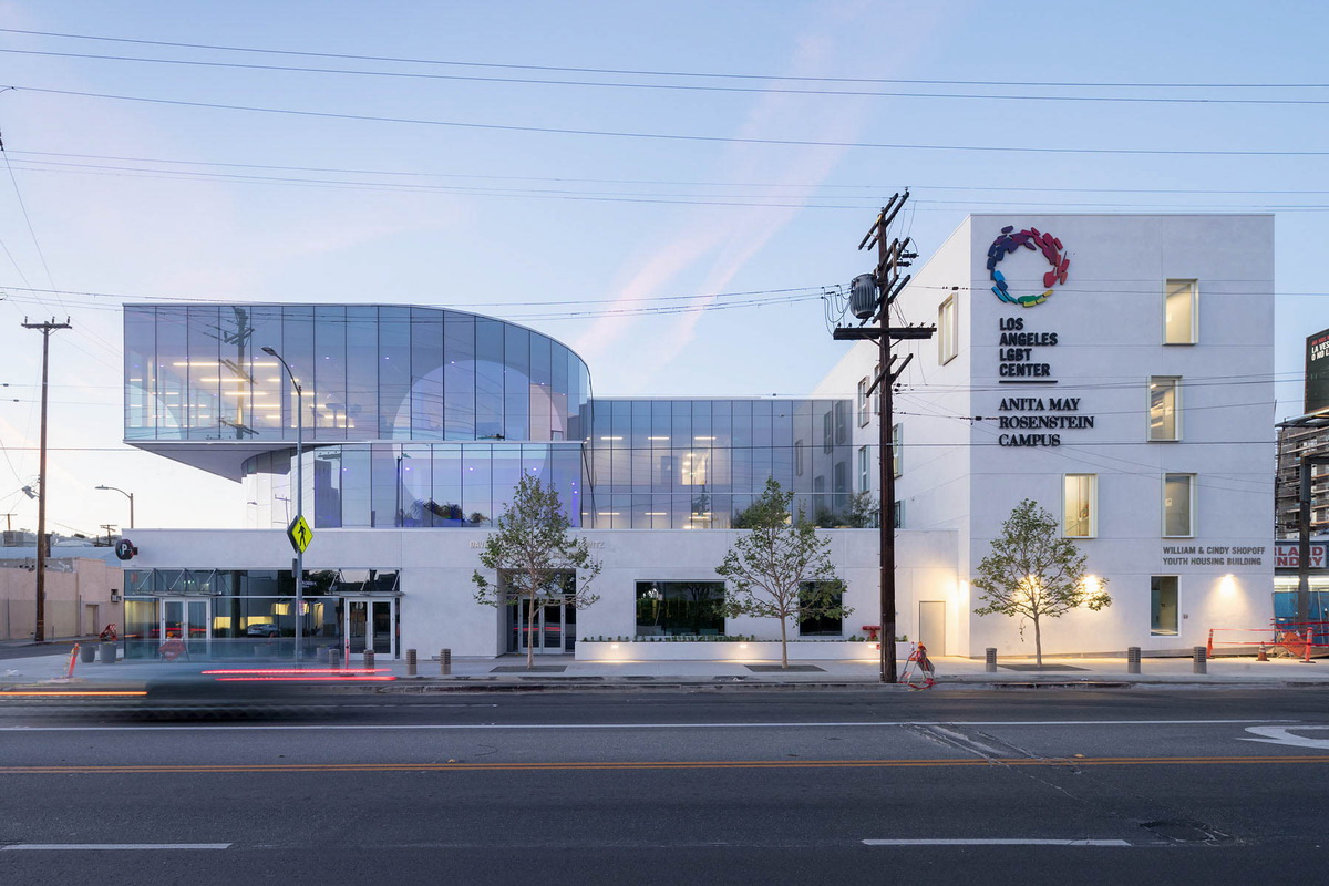 洛杉矶LGBTQ社区中心建筑设计/Killefer Flammang Architects, Leong Leong