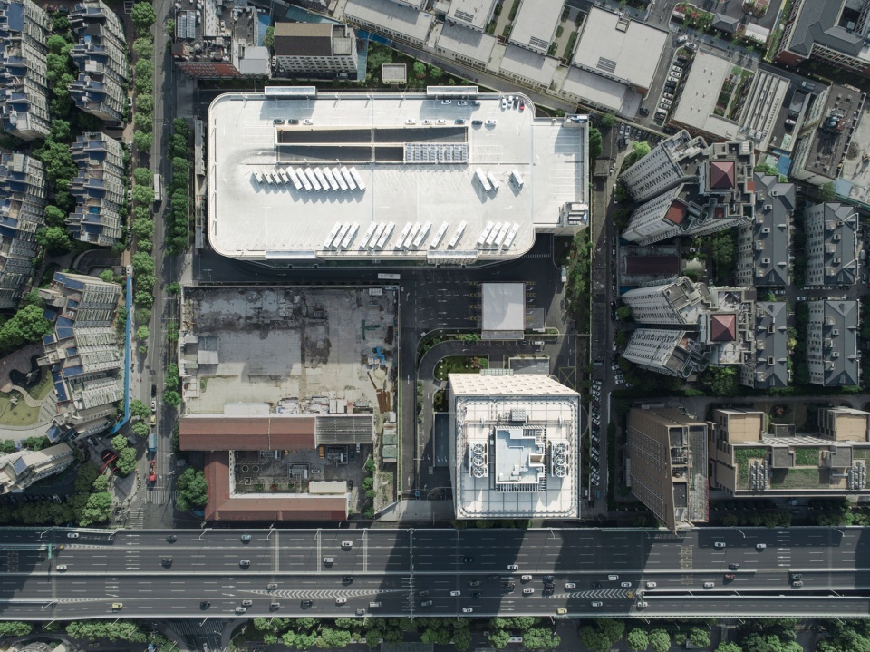 上海逸仙路公交停车场改造设计/同济大学建筑设计研究院