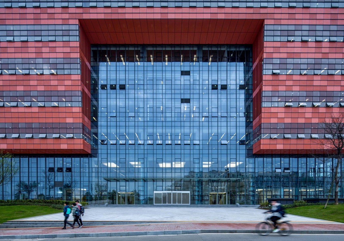 成都大学新图书馆建筑设计/中国建筑西南设计研究院
