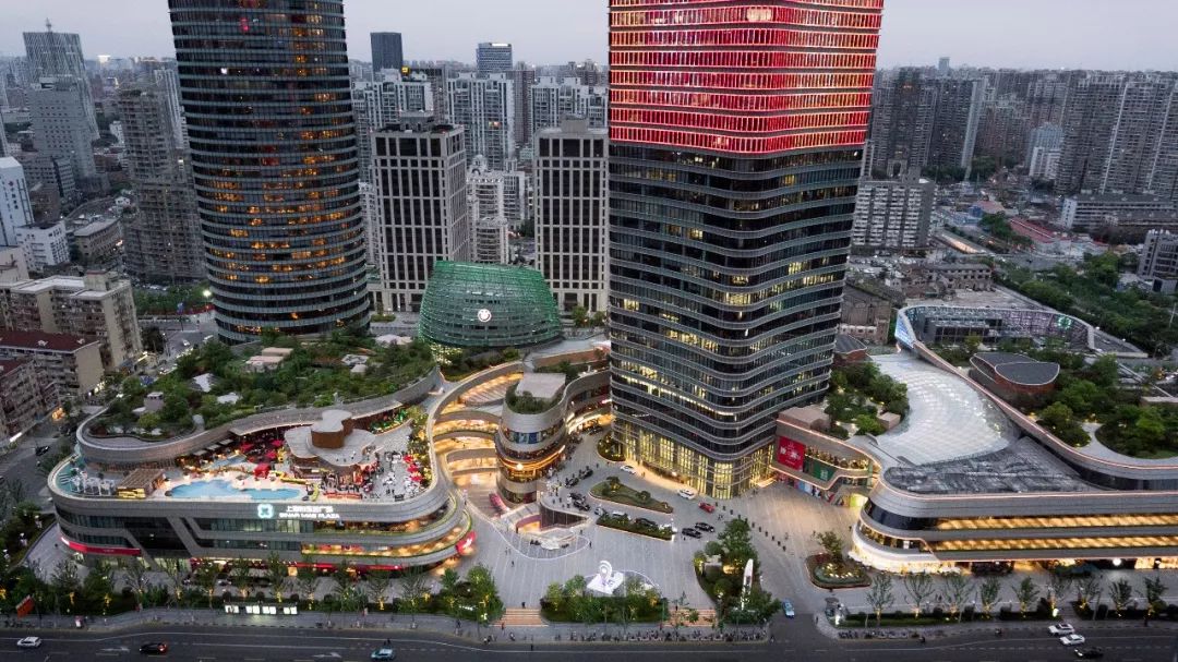 上海白玉兰广场升级改造设计/HMA建筑