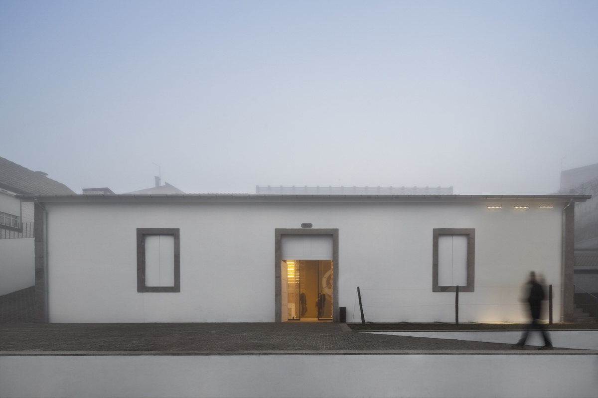 葡萄牙葡萄酒博物馆建筑设计/Atelier 405