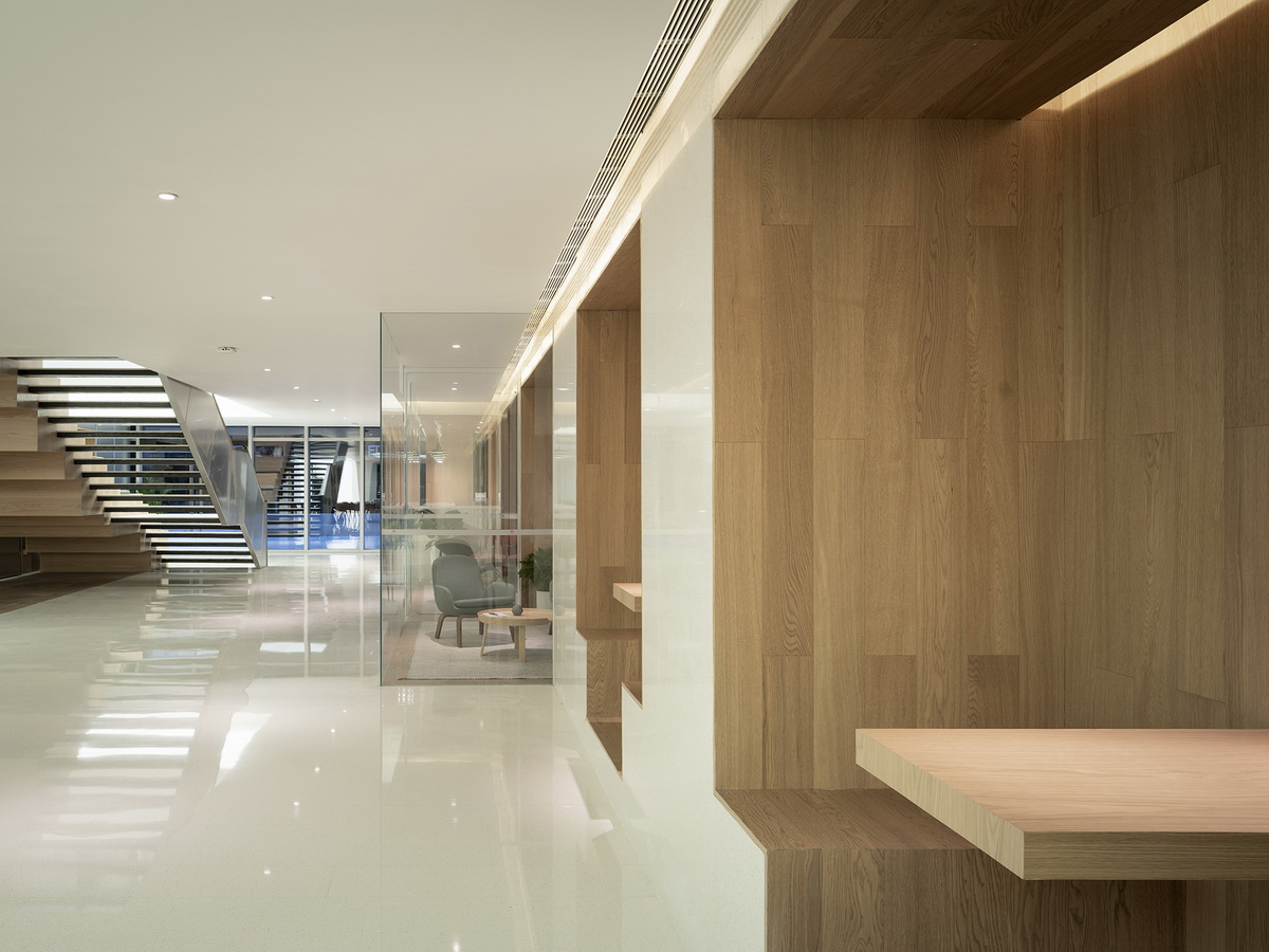 广州未来之丘办公楼室内设计/间筑设计