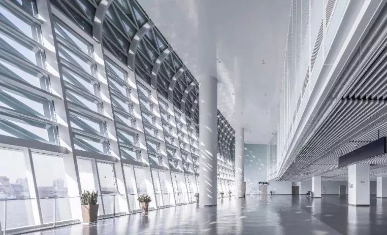 上海吴淞口国际邮轮港客运楼建筑设计/曾群建筑研究室
