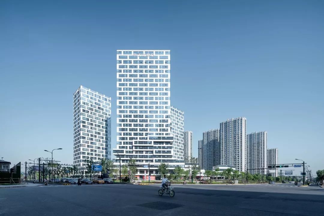 杭州未来科技城万通中心建筑设计/CLOU Architects
