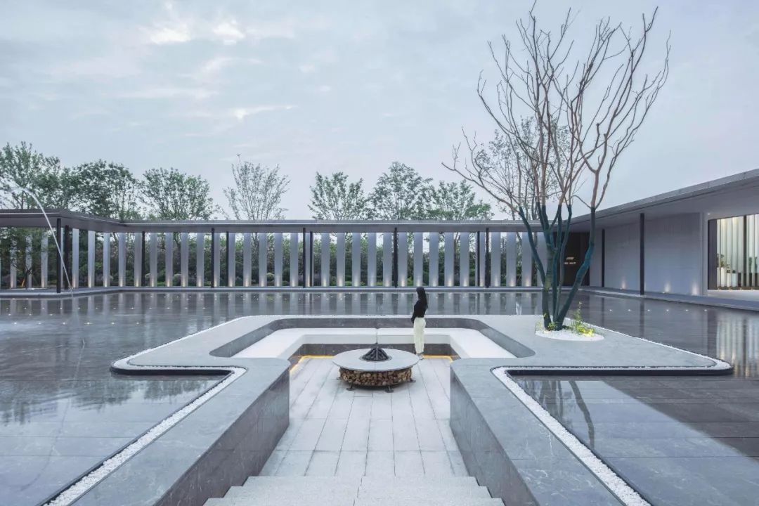 武汉中城新时代景观设计 / 境上设计