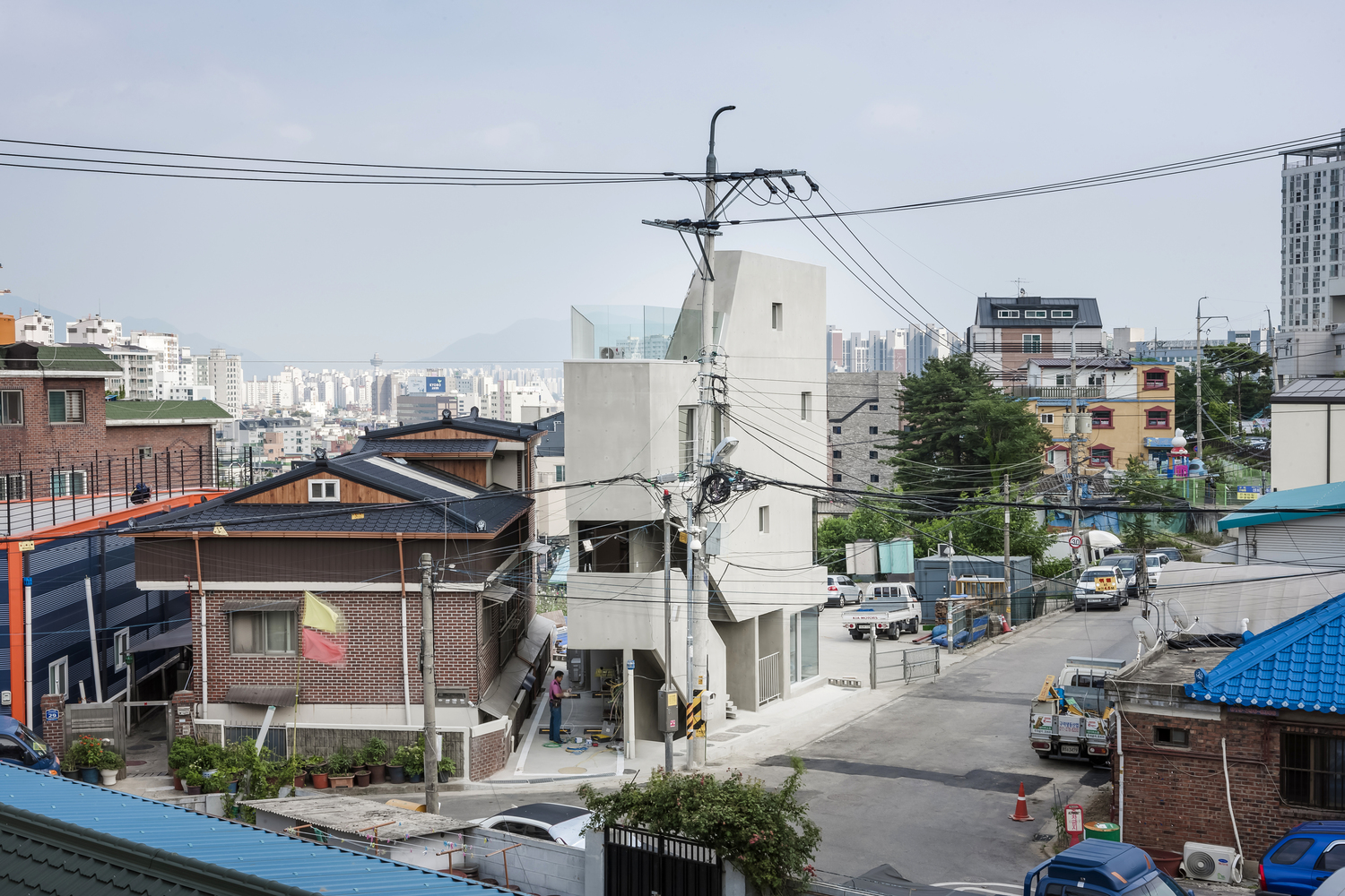 韩国狭缝独立住宅建筑设计 / Architects H2L
