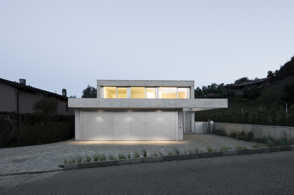 瑞士科马诺别墅建筑设计 / DF_DC