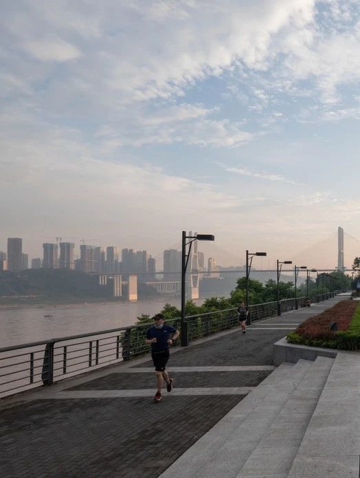 重庆中海 · 十里长江 景观设计 /  安道设计