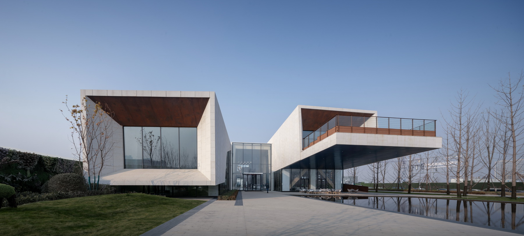 西安绿地能源艺术中心 建筑设计  /  日清设计