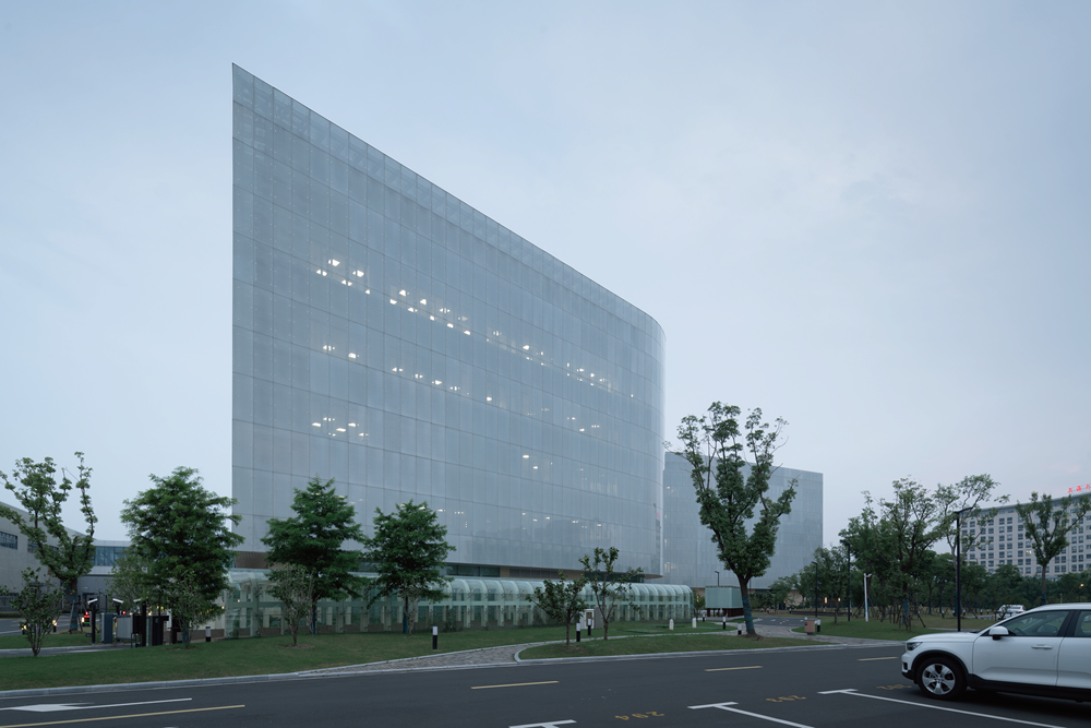沃尔沃汽车(中国)研发中心(二期) 建筑设计  /  同济设计