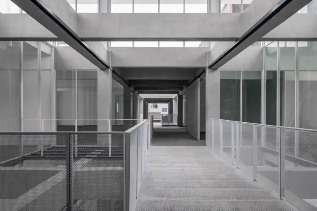 广州山谷——办公楼  改造设计 / 合作舍建筑