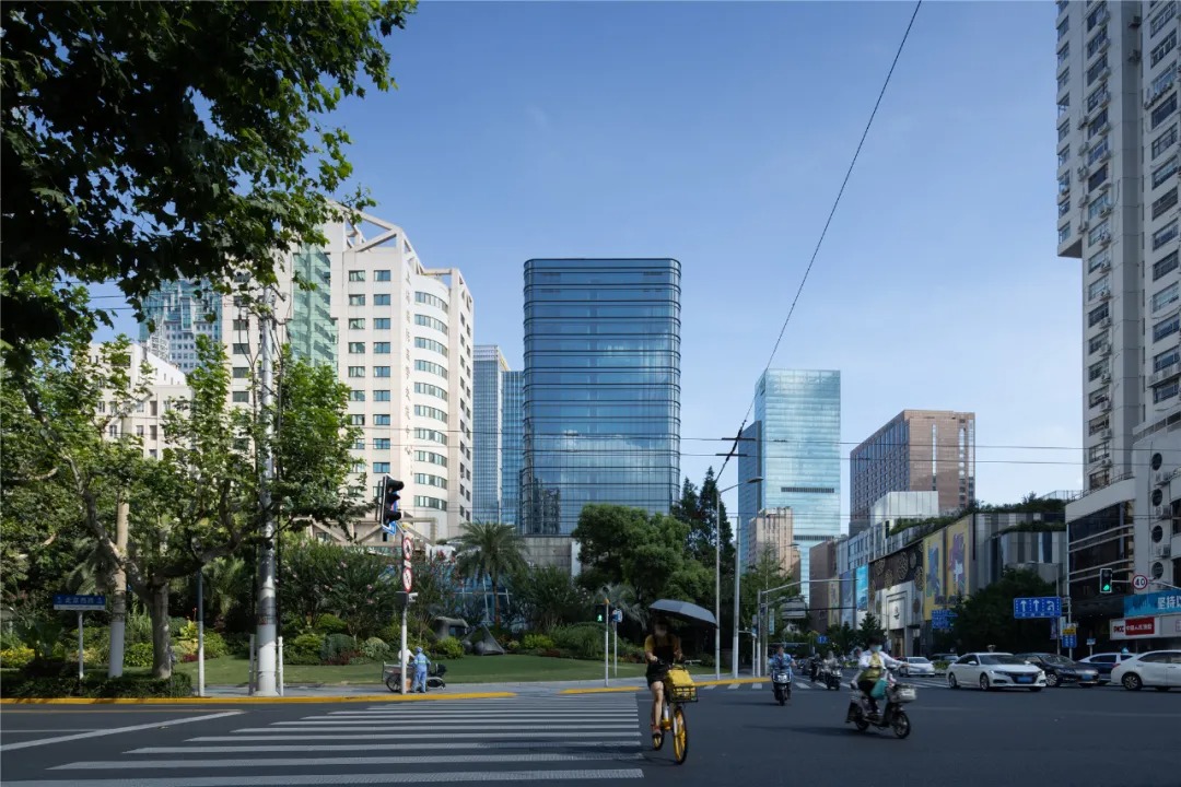 上海静安宝华中心  建筑设计 / CPC建筑设计