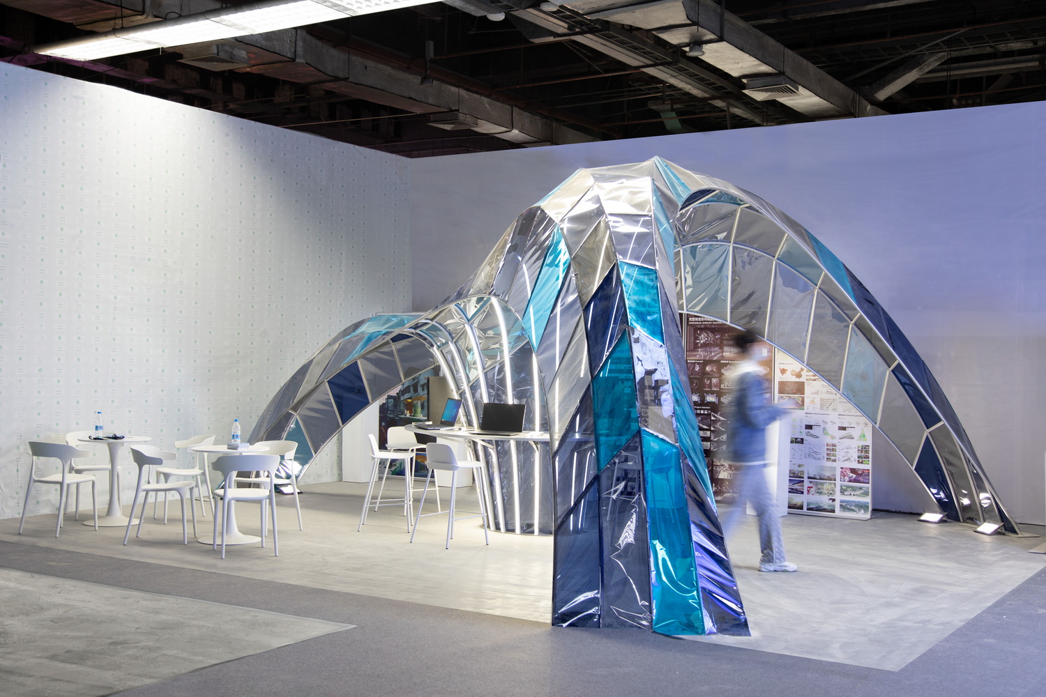 超级设计创作营-戴尔广州设计周展厅 室内设计 /  平介设计
