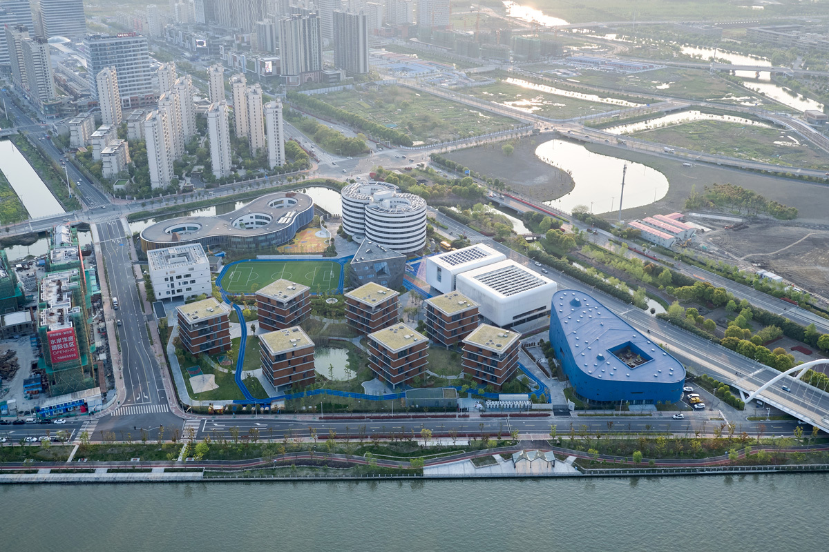 上海青浦平和运动中心 建筑设计 / OPEN建筑事务所