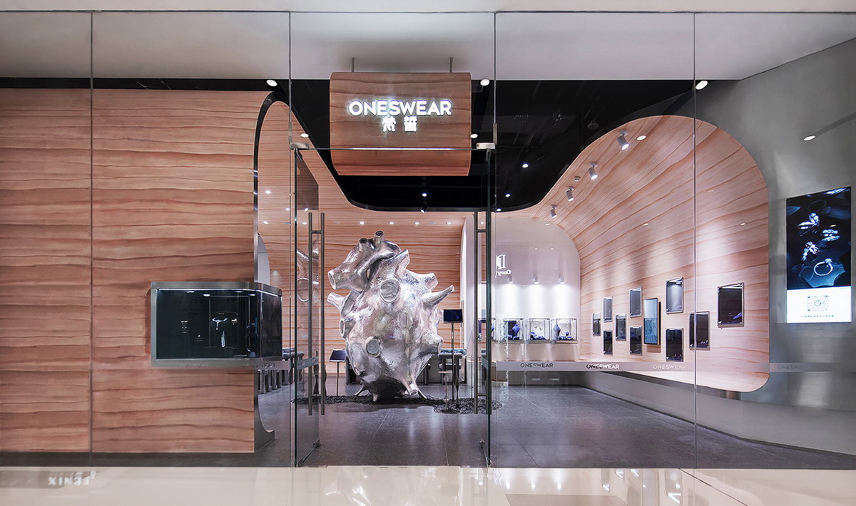 梵誓ONESWEAR重庆国金中心珠宝店 室内设计 / 平介设计