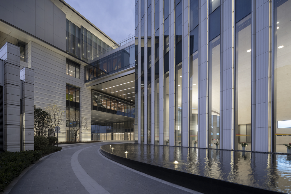新开发银行永久总部大楼 景观设计  /  EADG泛亚环境