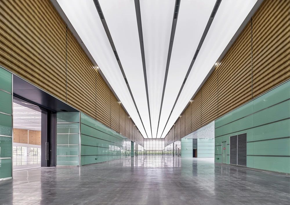 宜宾国际会展中心（二期） 建筑设计 /  同济设计