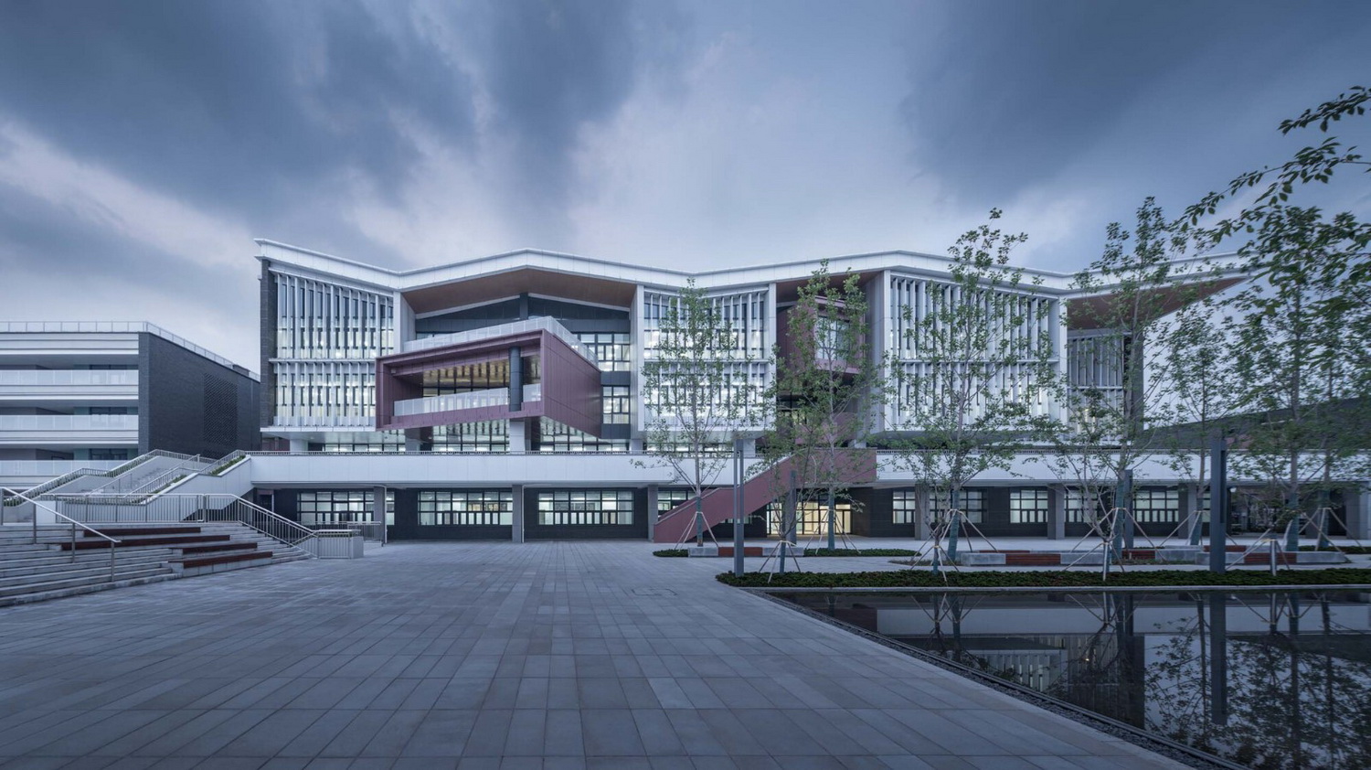 南京中华中学雨花校区 建筑设计  / 东南大学建筑设计研究院