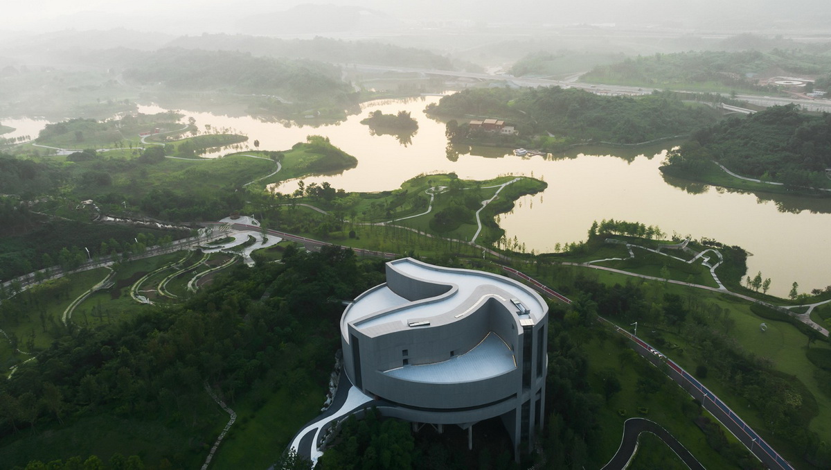 重庆两江协同创新区规划展示中心 建筑设计 / 汤桦建筑设计