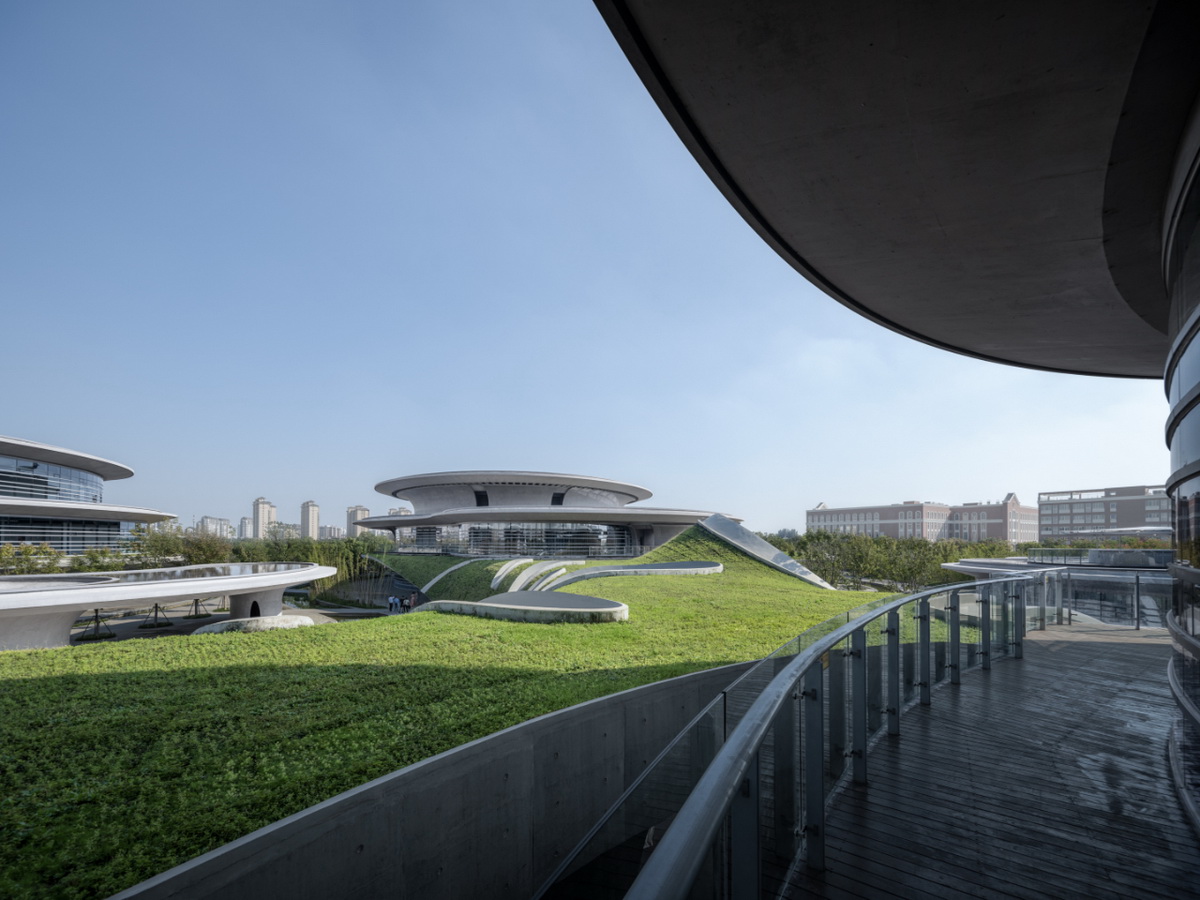 张家港金港文化中心  建筑设计 / 中国建筑设计研究院
